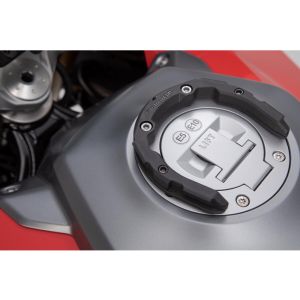 Kit adaptador SW-Motech Pro soporte de depósito BMW (negro)